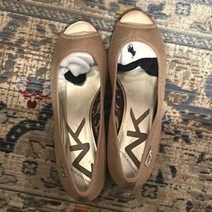 Anne Klein Sport wedge size 10m